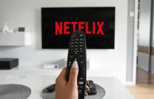 Acţiunile Netflix au atins luni cel mai redus nivel după martie 2020